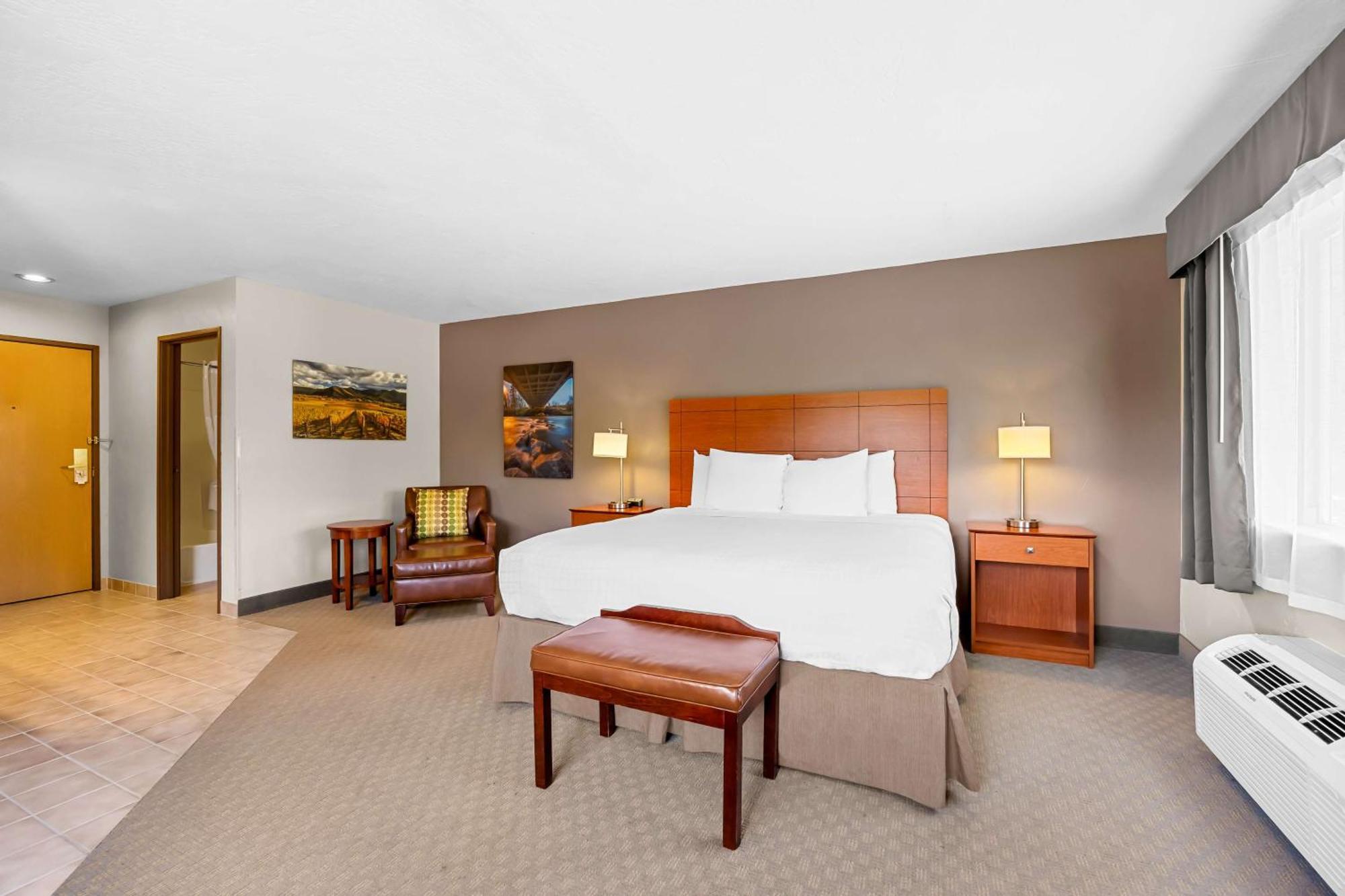 Best Western Inn At The Rogue Rogue River Exterior photo