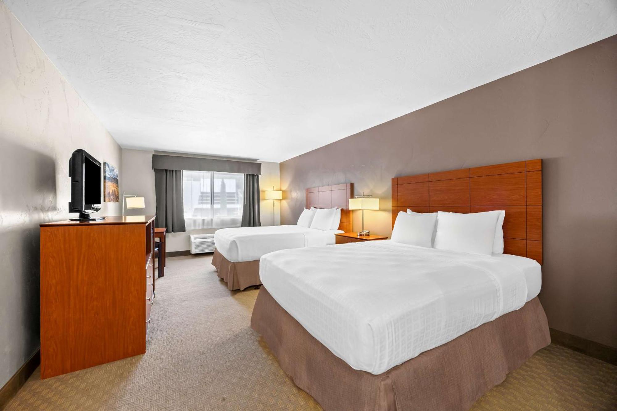 Best Western Inn At The Rogue Rogue River Exterior photo