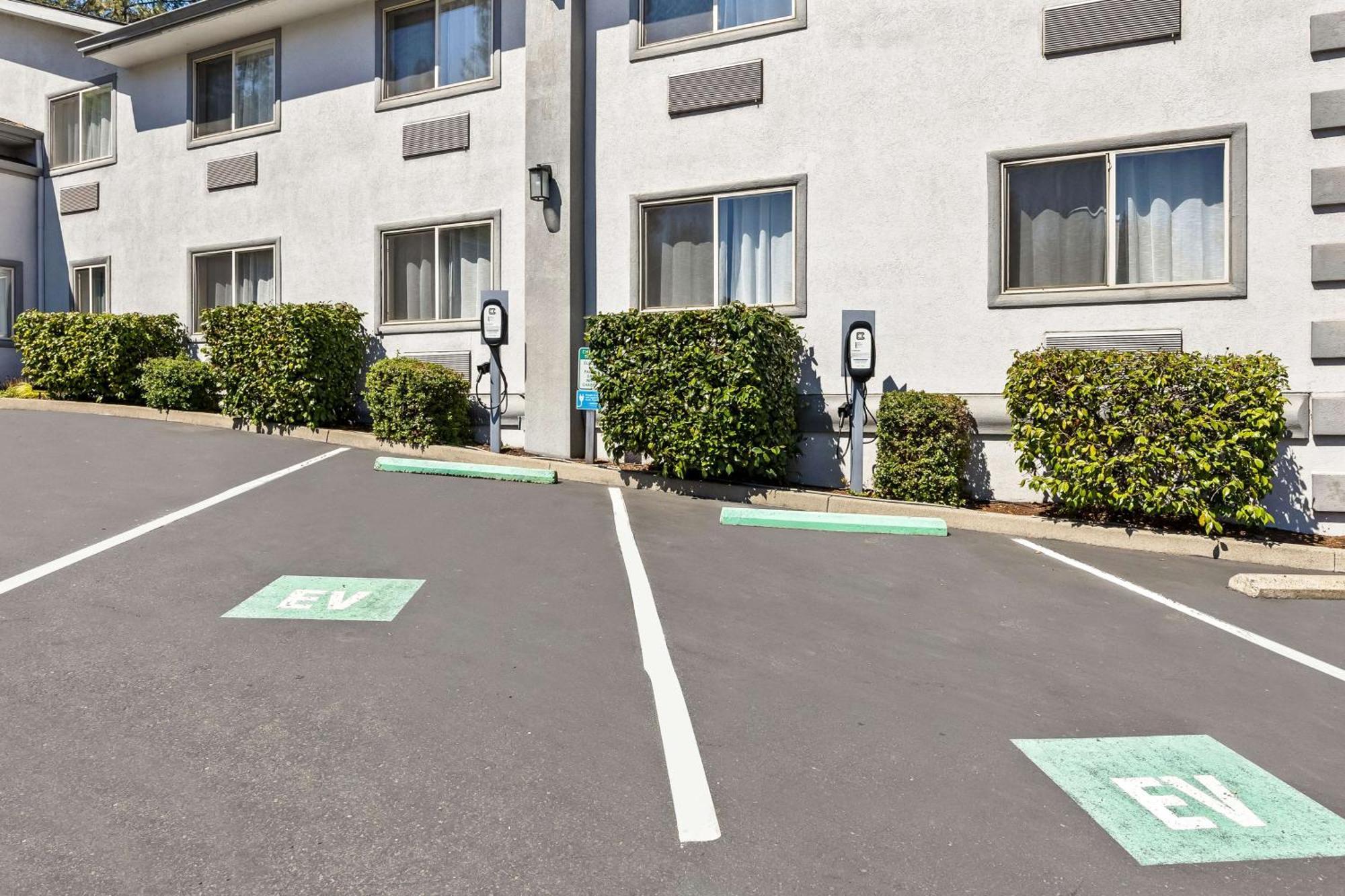 Best Western Inn At The Rogue Rogue River Exterior photo